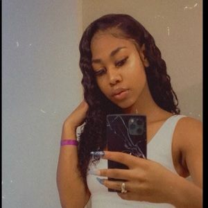 Meet your Posher, Remi